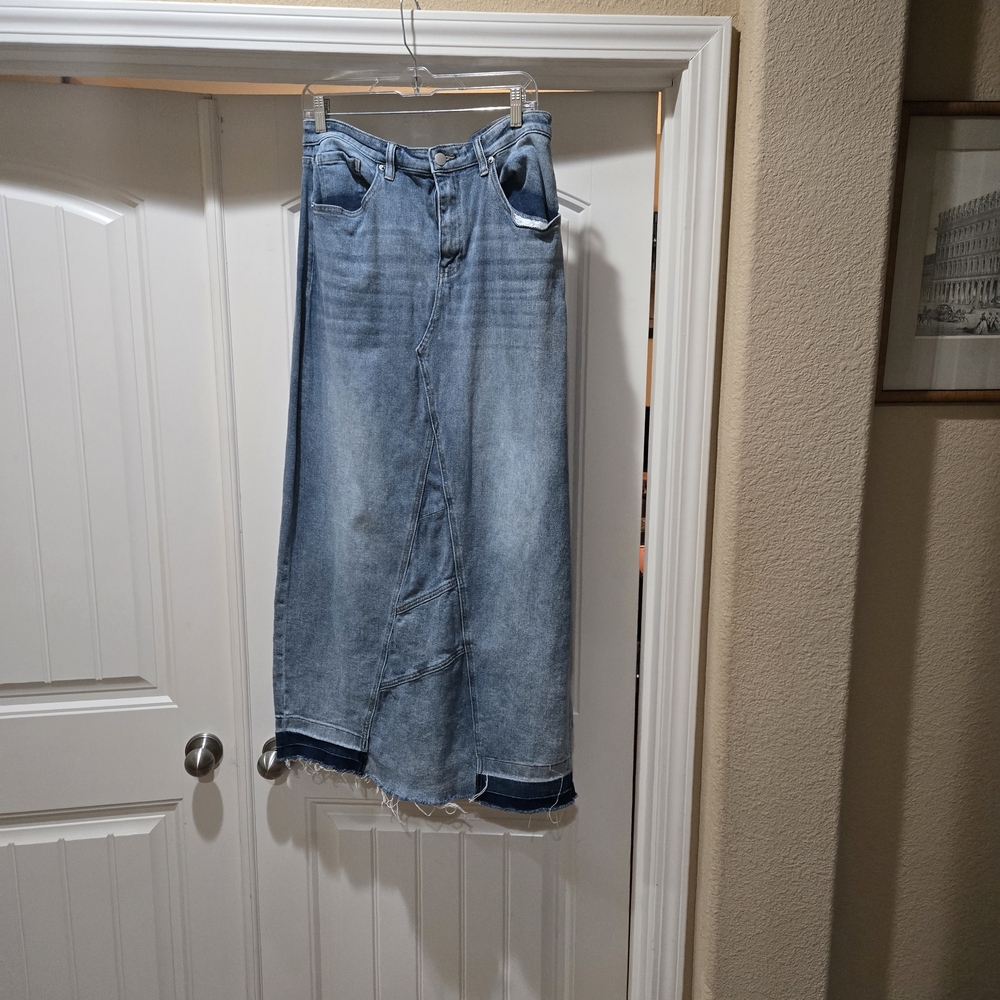 Fashion Nova Blue Maxi Denim Skirt Size XL EUC - Picture 2 of 13